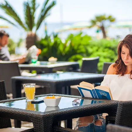 加布里埃拉酒店 3*