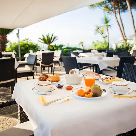 Gabriella دْيانو مارينا